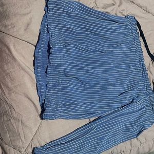 Off the shoulder top size M American Eagle